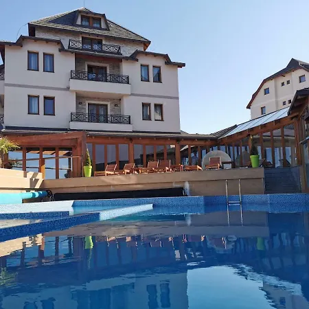Shining Milmari M11 Apartment *